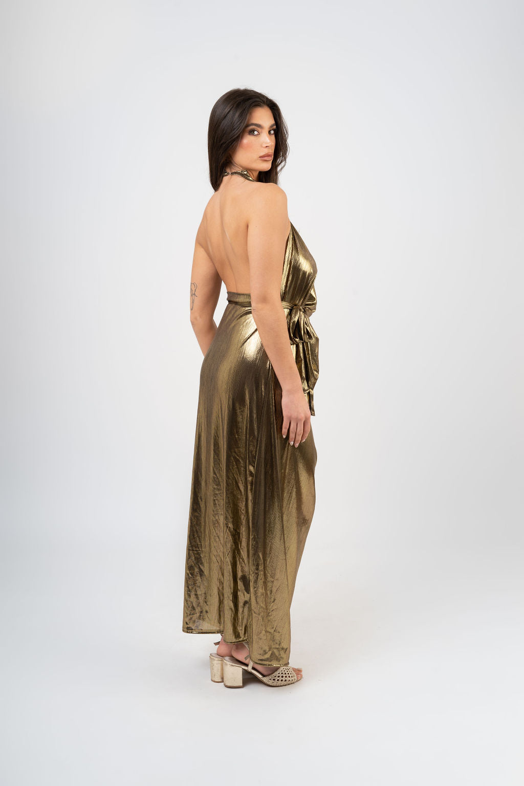 Curve: Halter